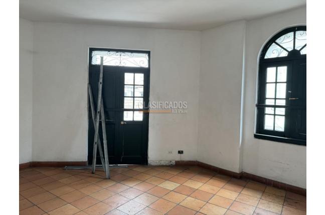 Casas, Venta, La Merced - $950.000.000