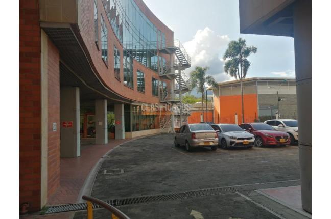 Edificios, Venta, Capri - $10.000.000.000