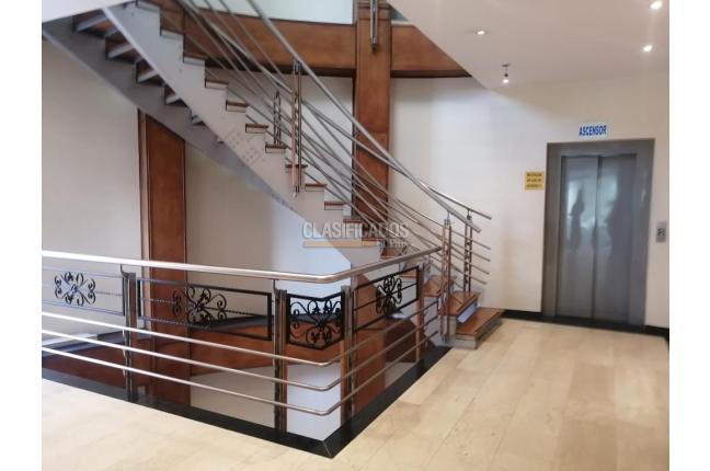 Edificios, Venta, Capri - $10.000.000.000