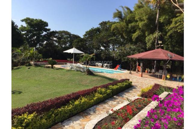 Fincas y Casas Campestres, Venta en Calima (Darién)