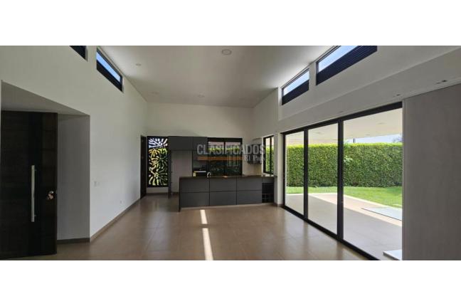 Fincas y Casas Campestres, Alquiler, Pereira - $9.000.000