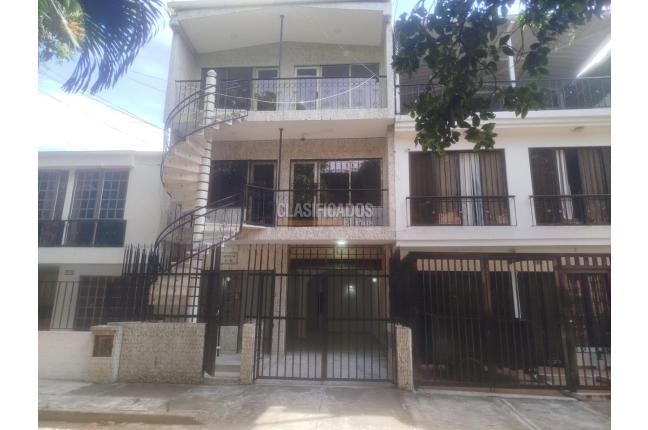 Casas, Venta en Ciudad 2.000