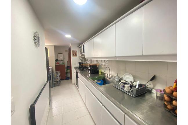 Apartamentos, Venta, Portal de la Estación - $550.000.000