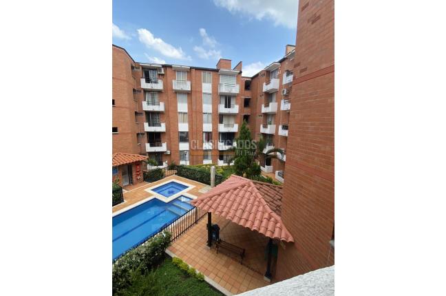 Apartamentos, Alquiler en Las Quintas de Don Simón