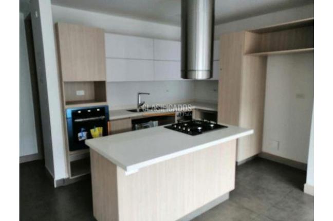 Apartamentos, Venta en Cerro Cristales
