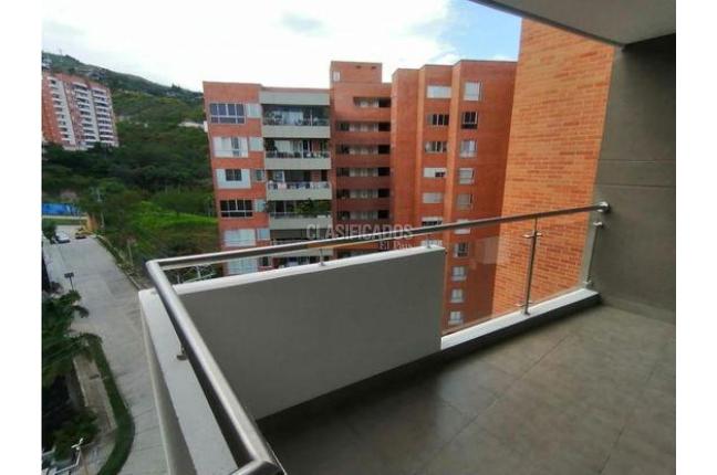 Apartamentos, Venta, Cerro Cristales - $820.000.000
