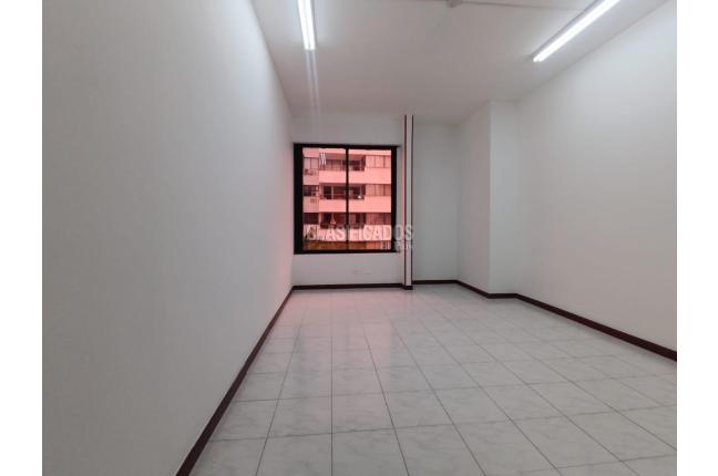 Oficinas y Consultorios, Alquiler, Versalles - $2.100.000