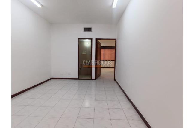Oficinas y Consultorios, Alquiler, Versalles - $2.100.000