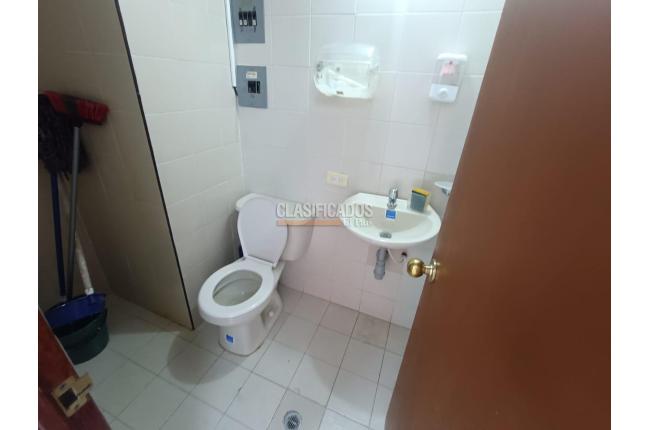 Oficinas y Consultorios, Alquiler, Versalles - $2.100.000