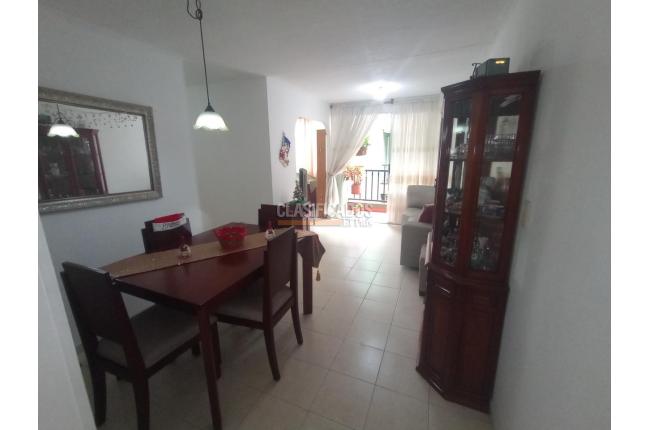 Apartamentos, Venta, Primero de Mayo - $198.000.000