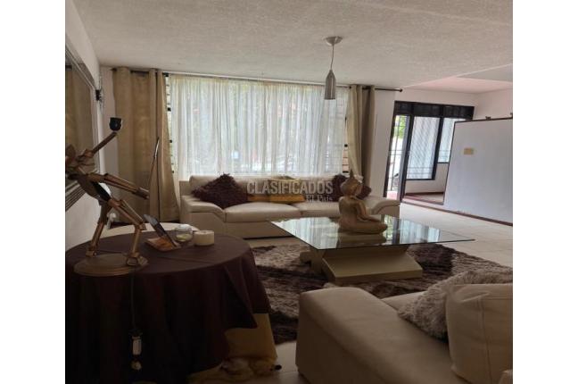 Casas, Venta en San Joaquín