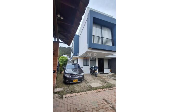 Casas, Alquiler en Cota