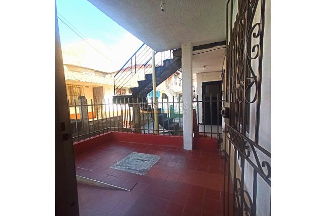 Casas, Venta, Floralia - $320.000.000