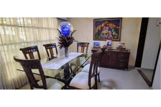 Casas, Venta, La Merced - $990.000.000