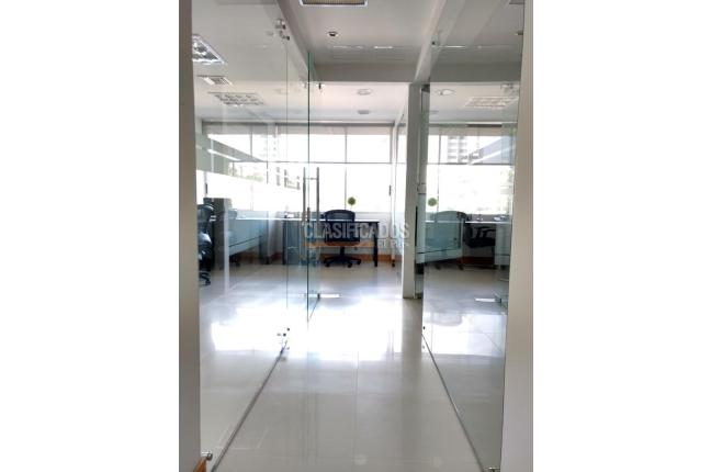 Oficinas y Consultorios, Alquiler en Santa Mónica Central