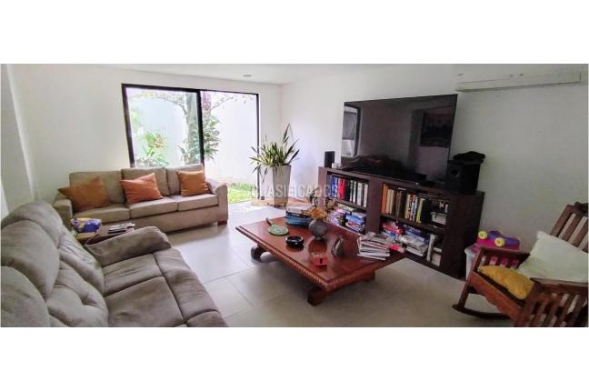 Casas, Venta, Ciudad Jardín - $2.400.000.000