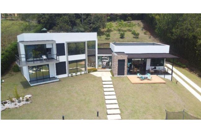 Fincas y Casas Campestres, Venta, Calima (Darién) - $3.200.000.000