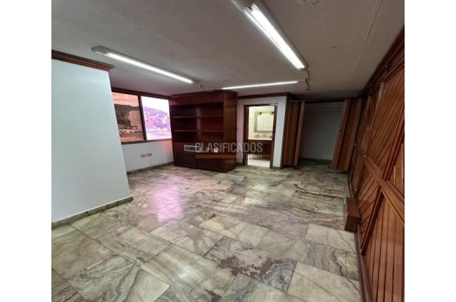 Oficinas y Consultorios, Alquiler, Santa Mónica Residencial - $2.100.000