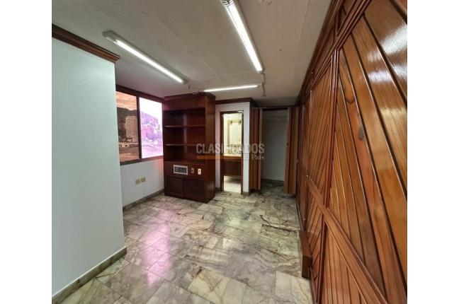 Oficinas y Consultorios, Alquiler, Santa Mónica Residencial - $2.100.000