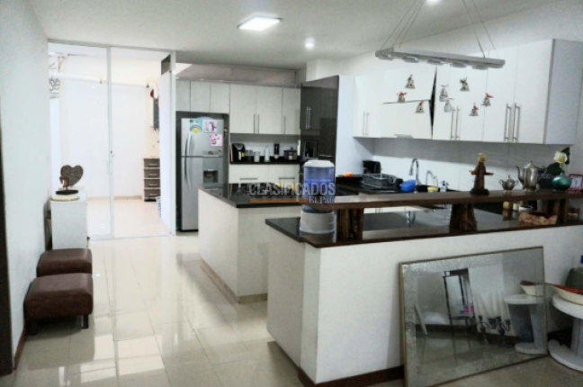 Casas, Venta, El Bosque - $1.100.000.000