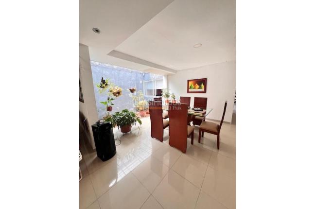 Casas, Venta en El Lido