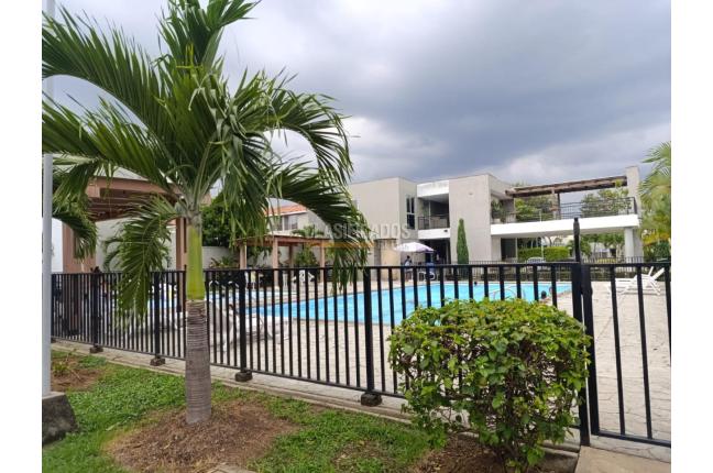 Casas, Venta en Ciudad Country