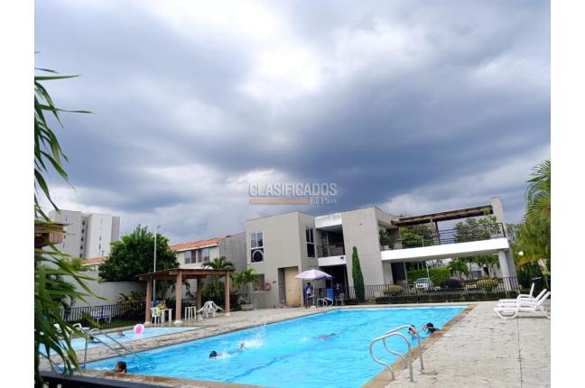 Casas, Venta en Ciudad Country