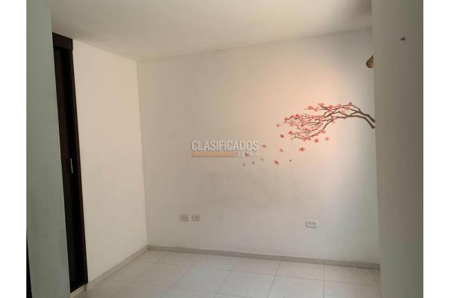 Apartamentos, Venta en Colinas del Aguacatal