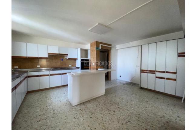 Oficinas y Consultorios, Alquiler, Versalles - $12.852.000