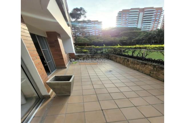 Apartamentos, Venta, Cristales - $710.000.000