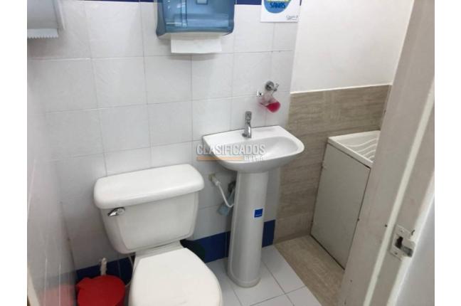 Oficinas y Consultorios, Alquiler, Prados del Norte - $3.500.000