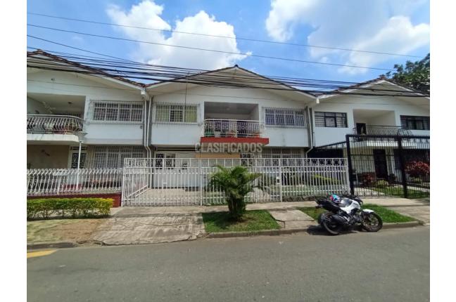 Casas, Venta en Prados del Norte