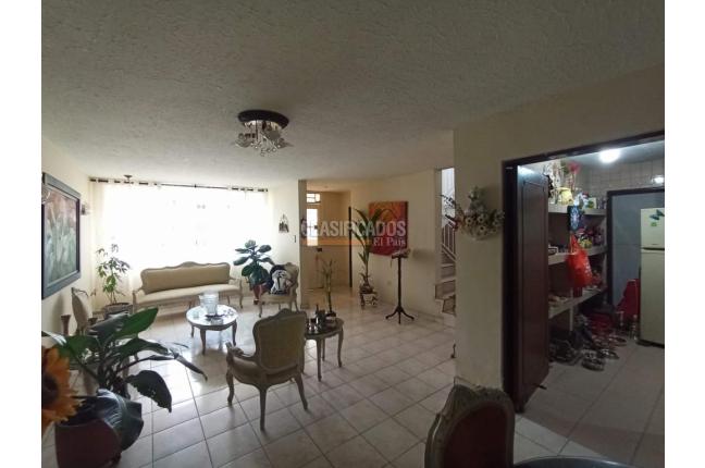 Casas, Venta, Prados del Norte - $750.000.000