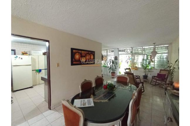 Casas, Venta, Prados del Norte - $750.000.000