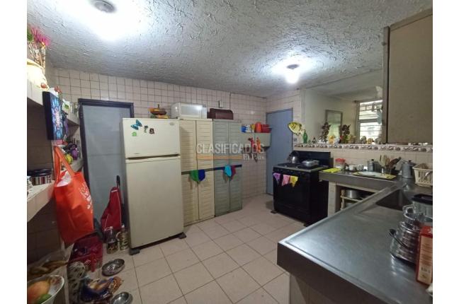 Casas, Venta, Prados del Norte - $750.000.000