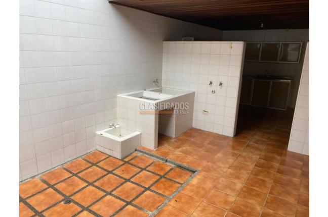 Casas, Venta, Andalucía - $330.000.000