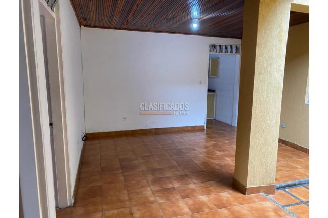 Casas, Venta, Andalucía - $330.000.000