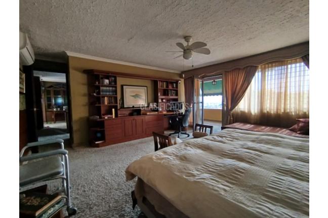 Casas, Venta, Cristales - $1.500.000.000