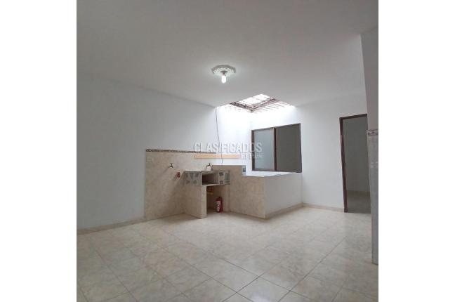 Apartamentos, Alquiler, Ciudad Córdoba - $700.000