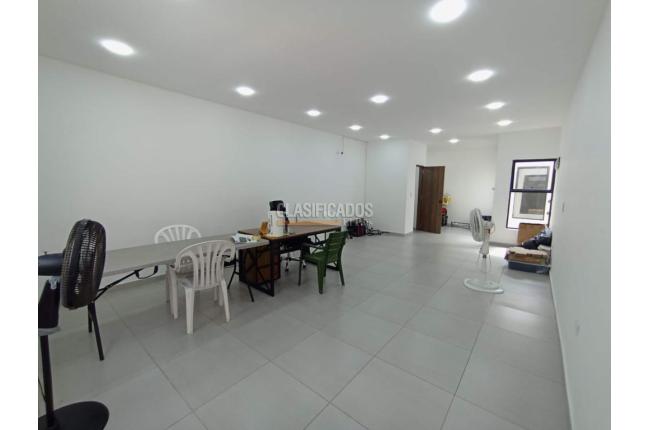 Oficinas y Consultorios, Alquiler, Versalles - $3.000.000