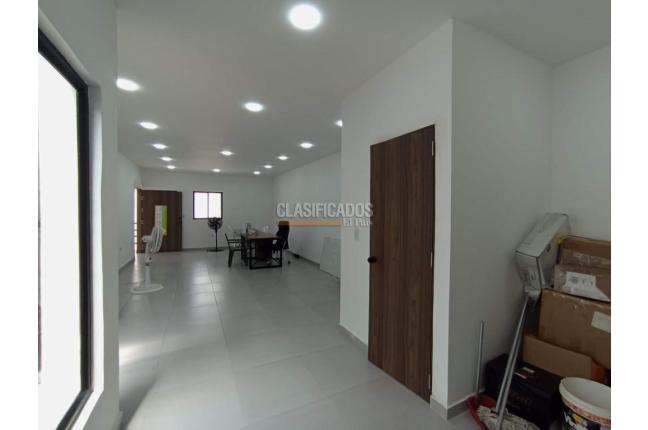 Oficinas y Consultorios, Alquiler, Versalles - $3.000.000