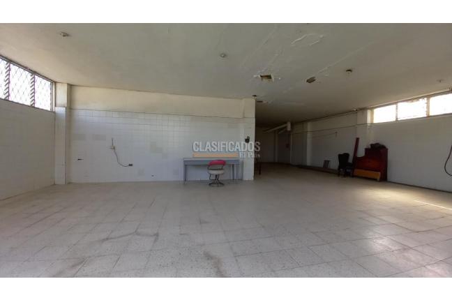 Locales y Bodegas, Alquiler, El Troncal - $3.700.000