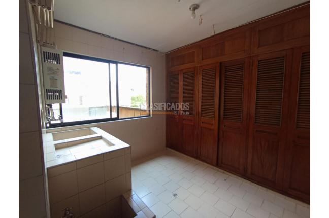 Apartamentos, Venta, Versalles - $1.000.000.000