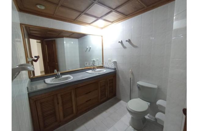 Apartamentos, Venta, Versalles - $1.000.000.000