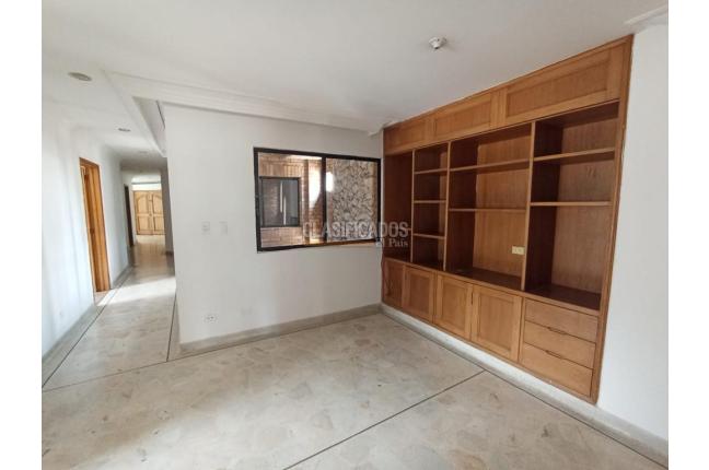 Apartamentos, Venta, Versalles - $1.000.000.000