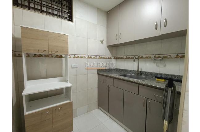 Locales y Bodegas, Alquiler, Granada - $3.570.000