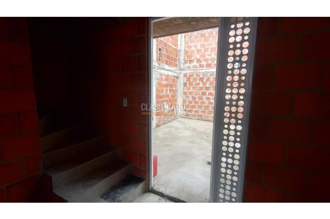 Apartamentos, Alquiler, Candelaria - $600.000