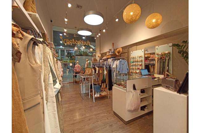 Locales y Bodegas, Venta, Centenario - $1.100.000.000