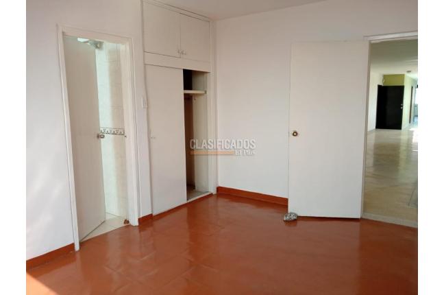 Apartamentos, Venta, Granada - $700.000.000