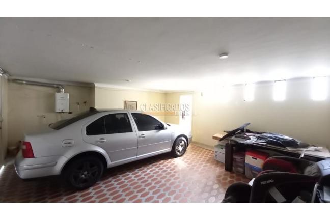 Casas, Alquiler, Cristales - $10.000.000